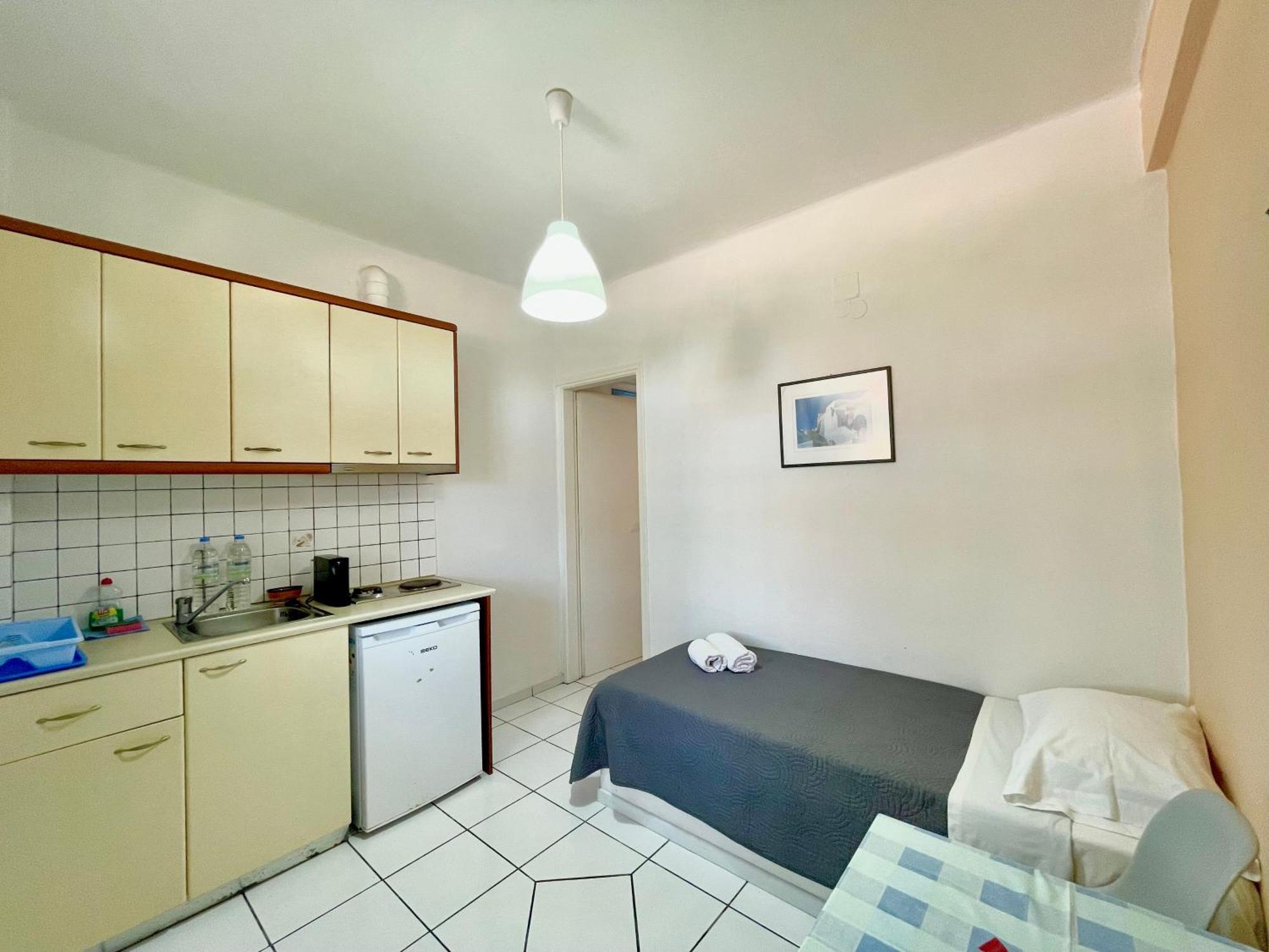 Asterias Mini Coastal Apartments เปริโวลอส ภายนอก รูปภาพ